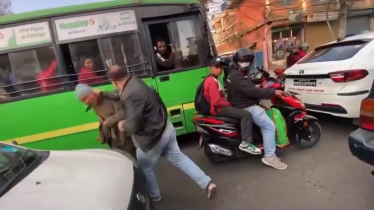 पैदल यात्रीमाथि हातपात गर्ने निजी जिप चालक पक्राउ