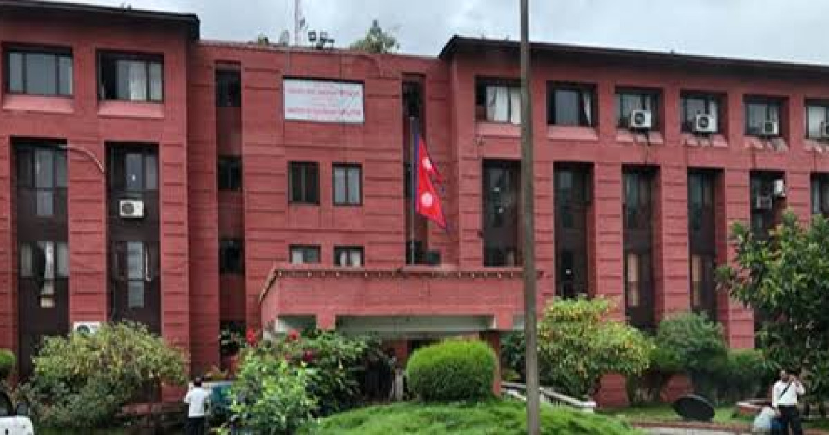 शनिबार–आइतबार सार्वजनिक बिदा भए पनि आकस्मिक र शल्यक्रिया सेवा २४सै घण्टा सञ्चालनमा रहने